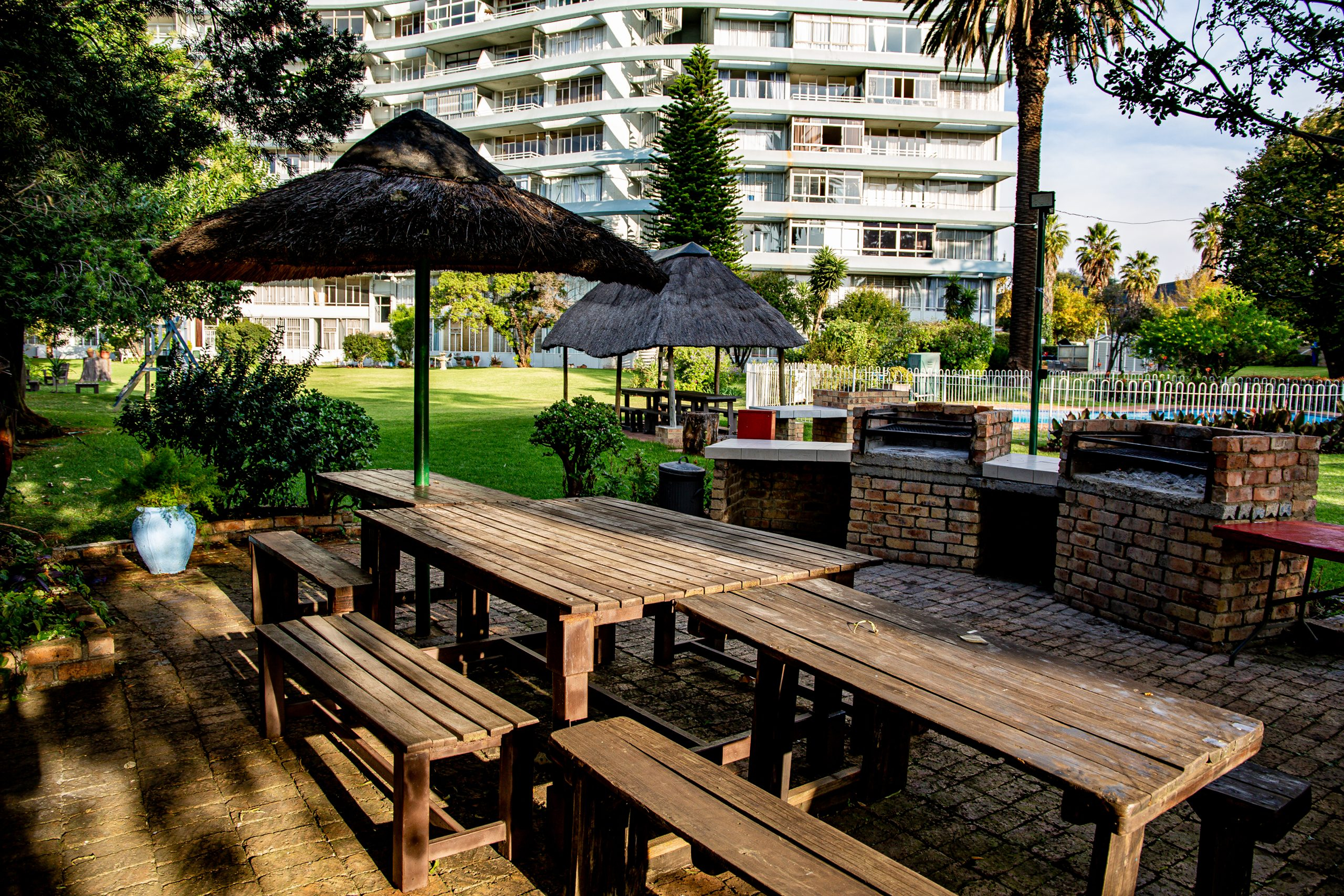 Lake Club braai area